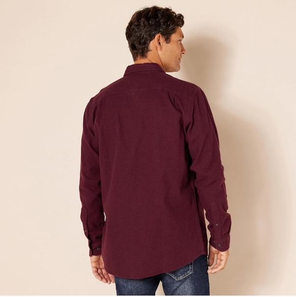 Amazon Essentials Men's Regular-Fit Long-Sleeve Two-Pocket Flannel Shirt - Picture 4 of 11